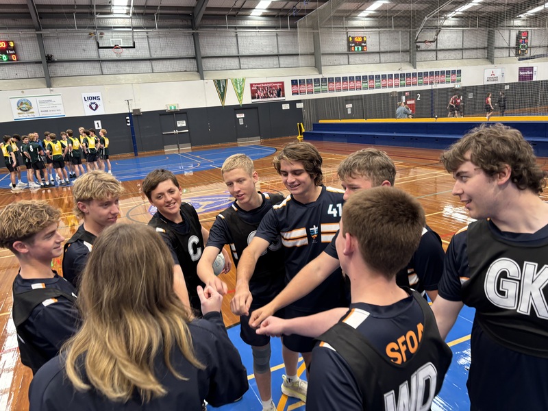 10-12 boys netball (2)